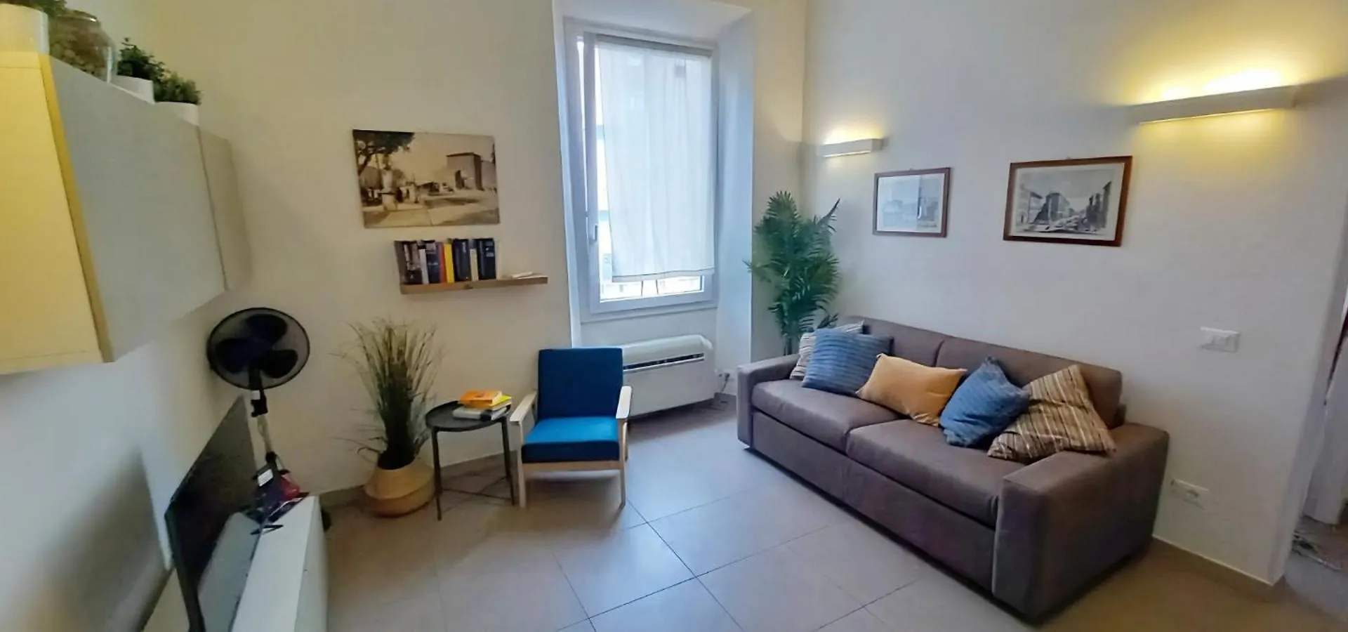 Charming & Spacious Florentine Home Just Two Mins From Tram Stop Florencia 0*,